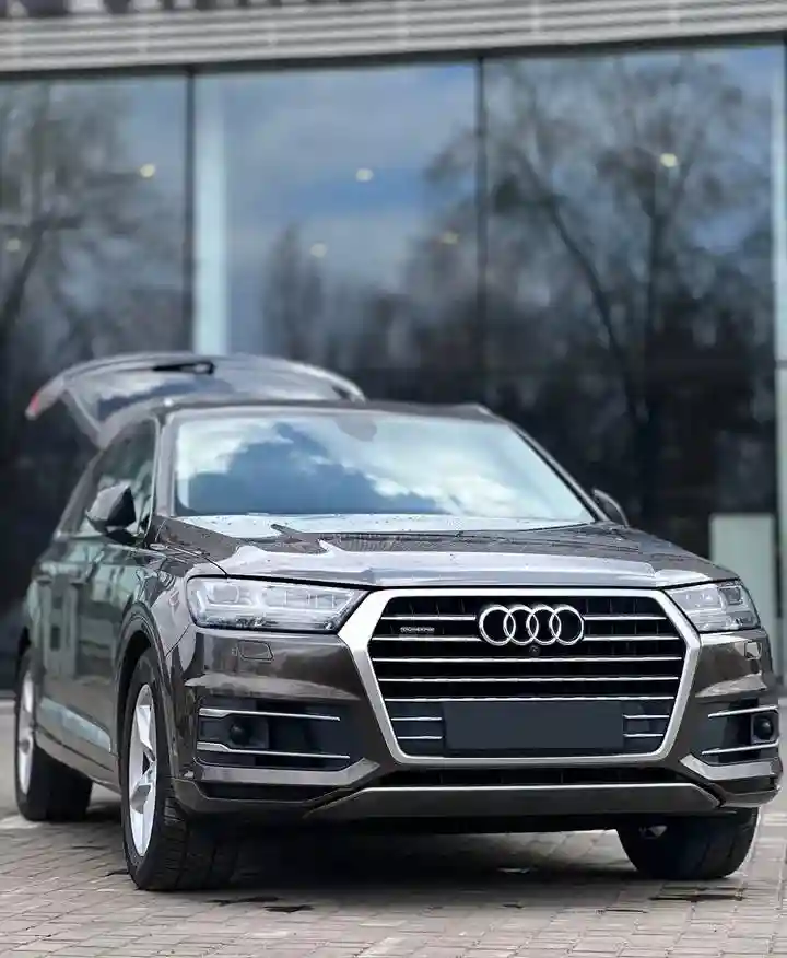 2018 AUDI Q7