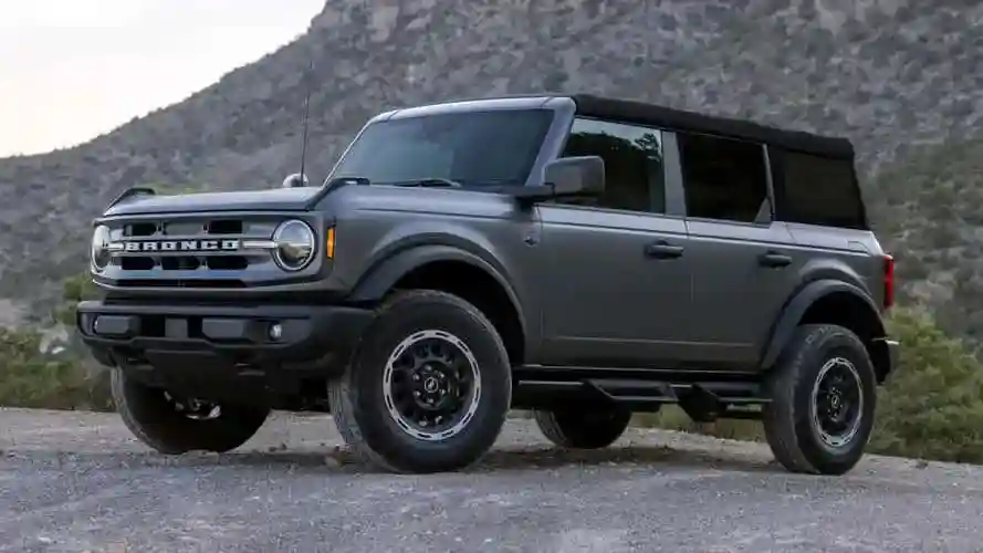 Ford отзывает 777 000 грузовиков и внедорожников: что случилось с трансмиссией и крыльями