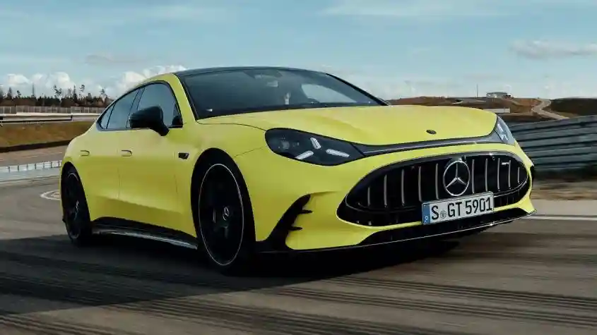 Mercedes-AMG GT 4-Door Coupe на электротяге: тихий убийца с голосом V8