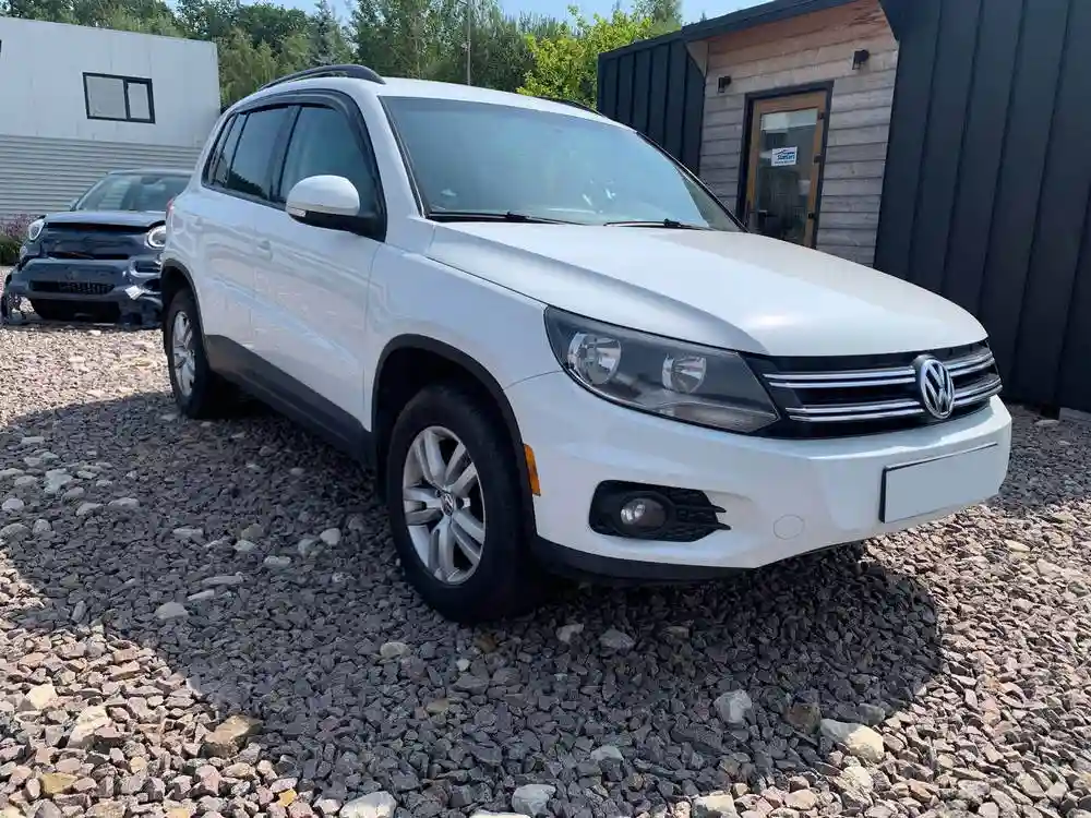 2014 VOLKSWAGEN TIGUAN