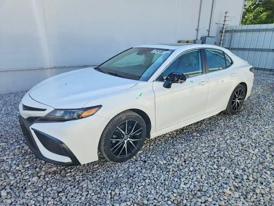 2022 TOYOTA CAMRY