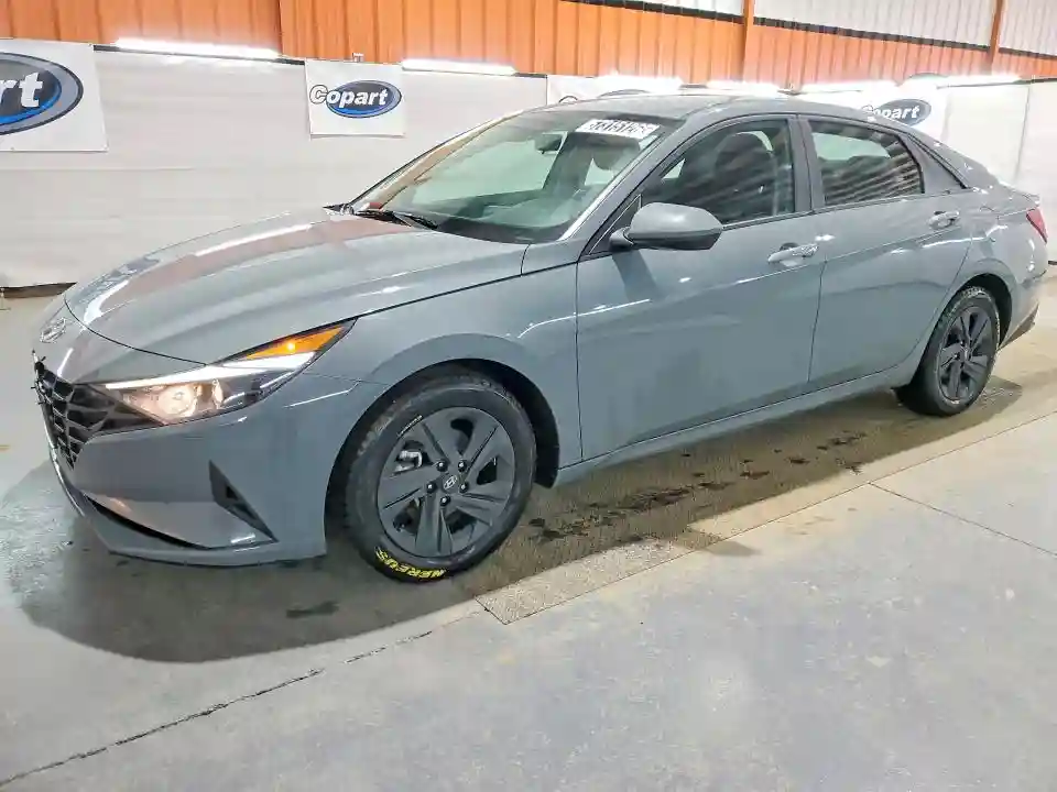 2022 HYUNDAI ELANTRA